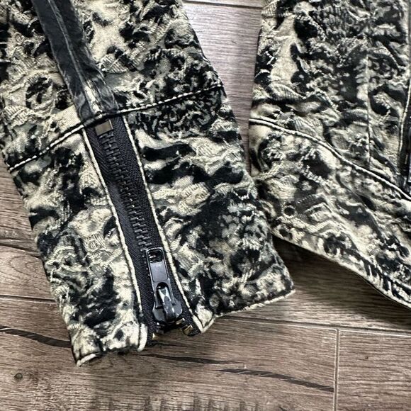 Free People Women’s Size 4 Follow the Flock Floral Motorcycle Jacket Full Zip - Picture 7 of 8